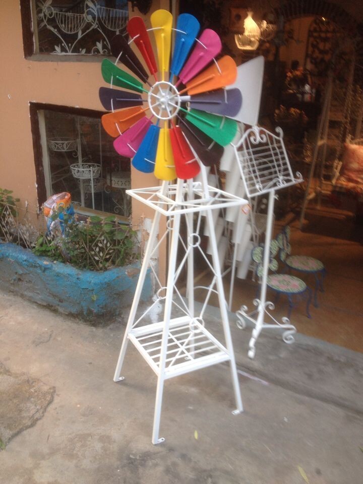 鐵藝七彩風(fēng)車(chē)